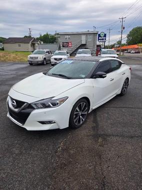Pearl White 2017 Nissan Maxima 3.5 Platinum