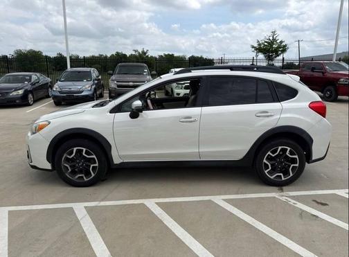 Crystal White Pearl 2016 Subaru Crosstrek 2.0i Limited
