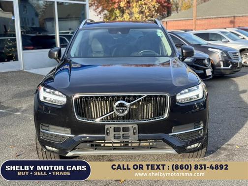 2019 Volvo XC90 T6 Momentum