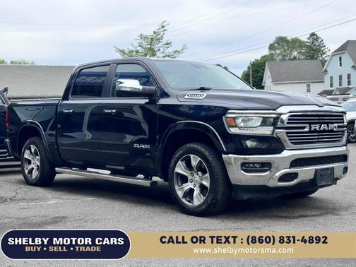 Diamond Black Crystal Pearlcoat 2021 RAM 1500 Laramie