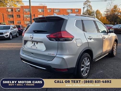2017 Nissan Rogue SV