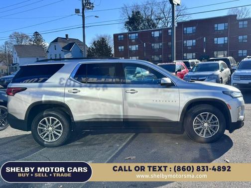 2022 Chevrolet Traverse LT Cloth