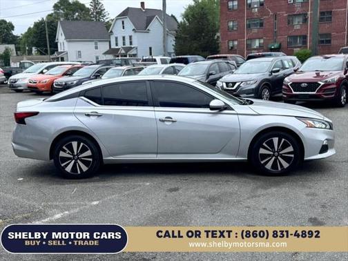 2022 Nissan Altima 2.5 SV