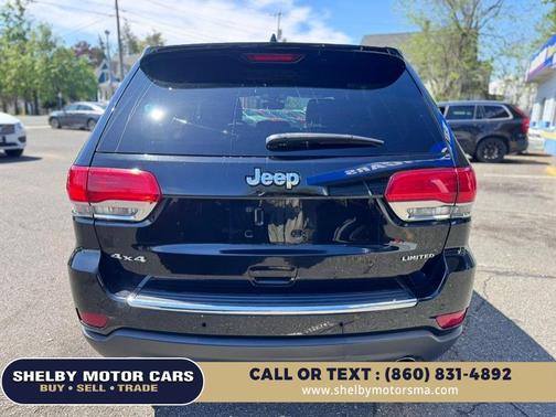 Diamond Black Crystal Pearlcoat 2017 Jeep Grand Cherokee Limited