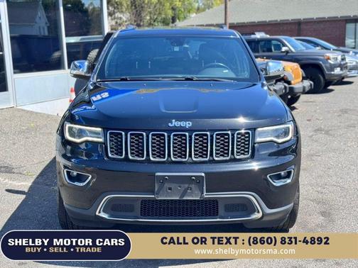 Diamond Black Crystal Pearlcoat 2017 Jeep Grand Cherokee Limited