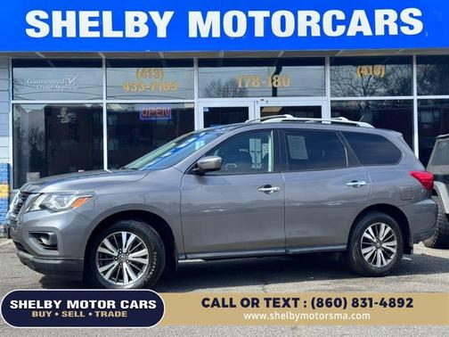 2017 Nissan Pathfinder SV