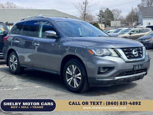 2017 Nissan Pathfinder SV