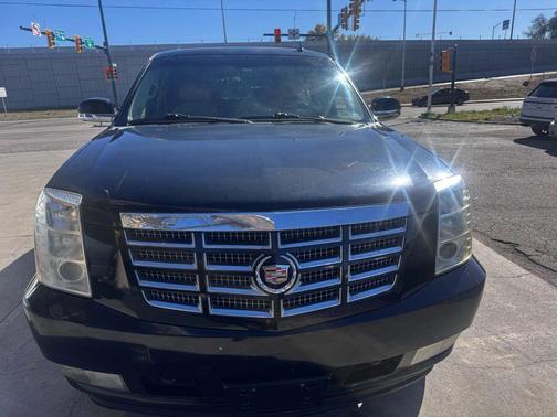 2010 Cadillac Escalade Luxury