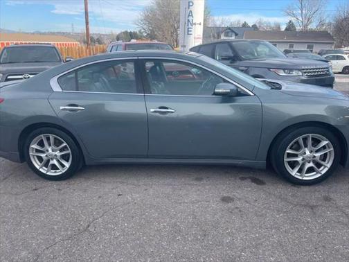 2010 Nissan Maxima SV