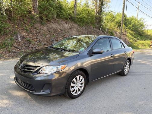 Magnetic Gray Metallic 2013 Toyota Corolla LE