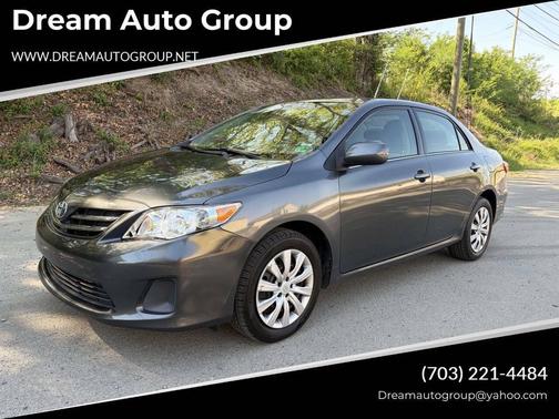 Magnetic Gray Metallic 2013 Toyota Corolla LE