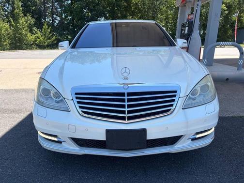 White 2010 Mercedes-Benz S-Class S 550 4dr Sedan