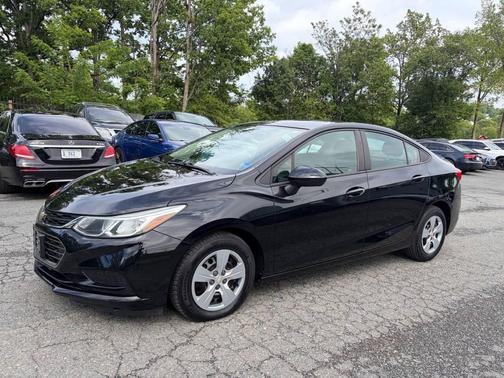 Mosaic Black Metallic 2018 Chevrolet Cruze LS