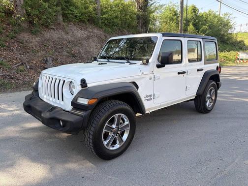 Bright White Clearcoat 2018 Jeep Wrangler Unlimited Sport
