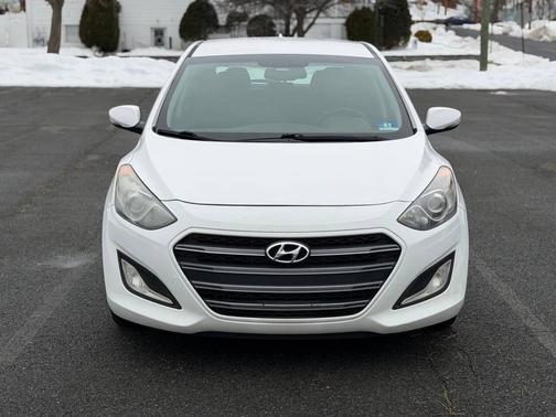 2016 Hyundai Elantra GT Base