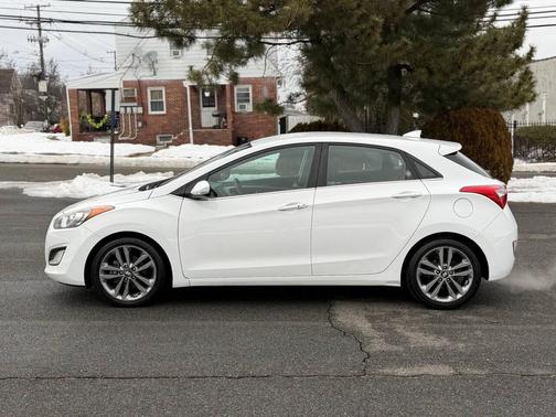 2016 Hyundai Elantra GT Base