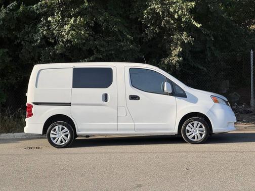 2020 Nissan NV200 SV