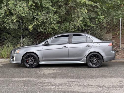 2017 Mitsubishi Lancer SE
