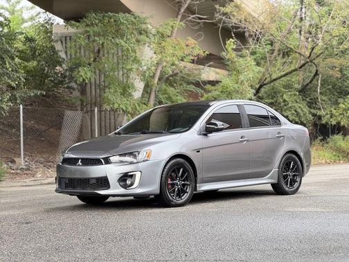 2017 Mitsubishi Lancer SE