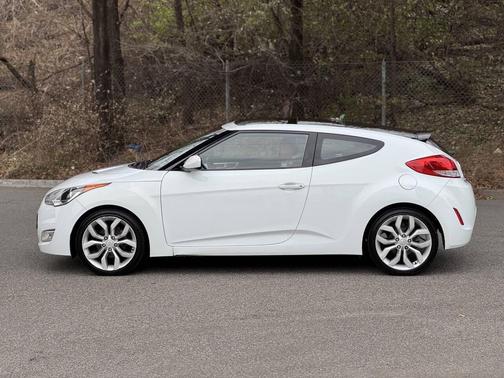 2012 Hyundai Veloster Base