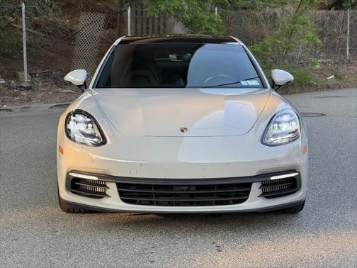 2018 Porsche Panamera 4S