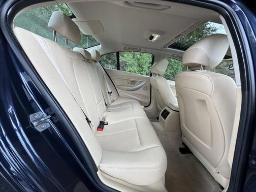 2015 BMW 320 i
