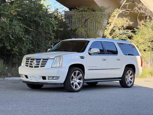 2008 Cadillac Escalade ESV Standard