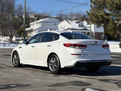 2019 Kia Optima LX