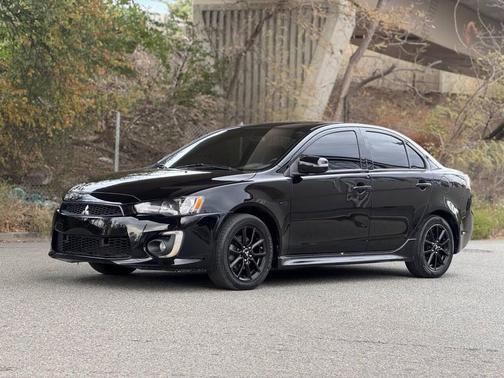 2017 Mitsubishi Lancer SE