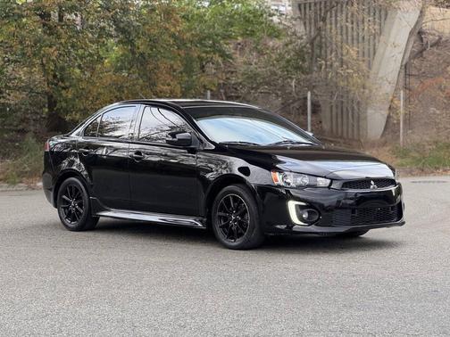 2017 Mitsubishi Lancer SE