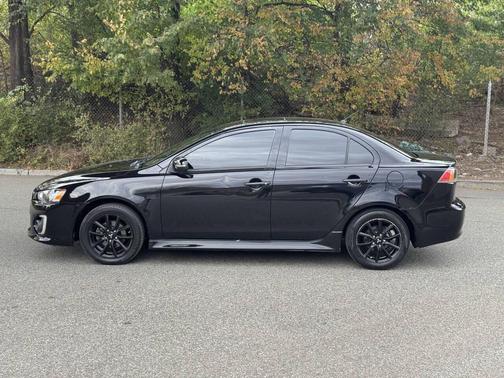 2017 Mitsubishi Lancer SE