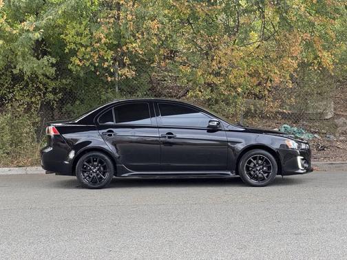 2017 Mitsubishi Lancer SE