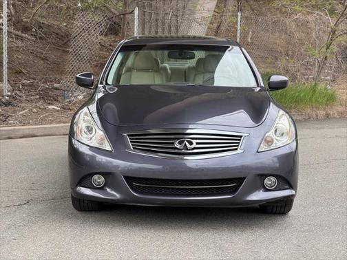 2010 INFINITI G37x Base