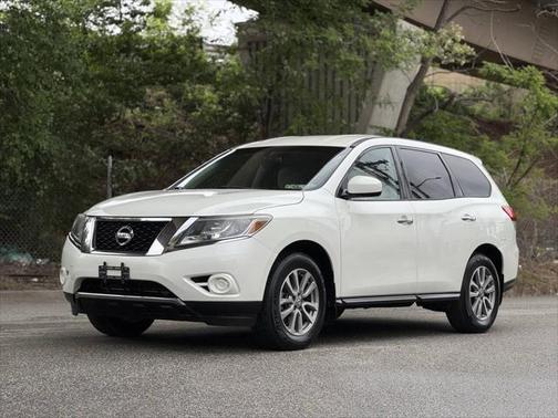 2015 Nissan Pathfinder S