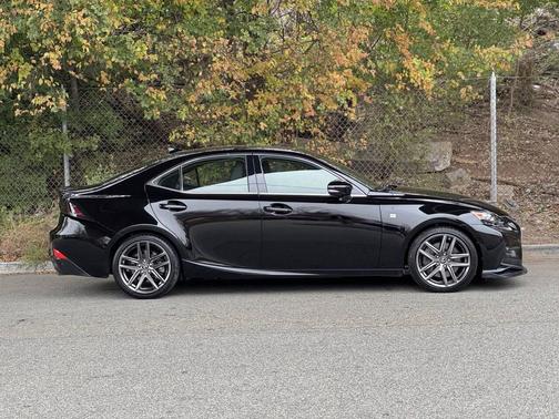 2016 Lexus IS 300 Base