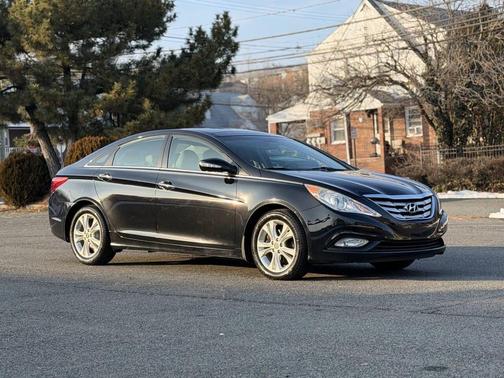 2012 Hyundai SONATA Limited