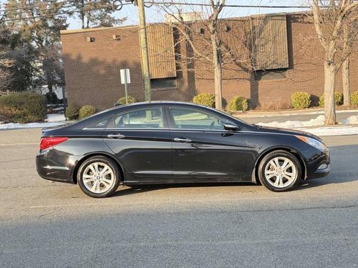 2012 Hyundai SONATA Limited