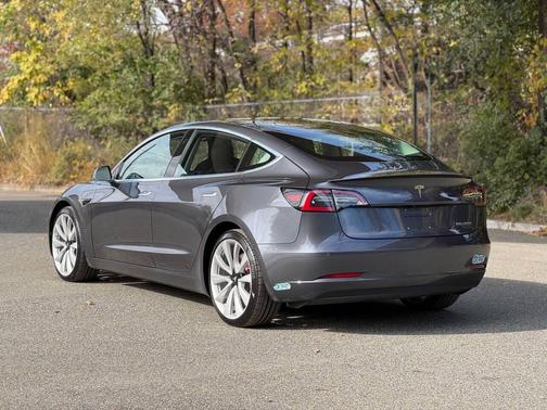 2018 Tesla Model 3 Performance