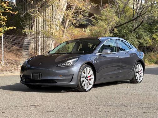 2018 Tesla Model 3 Performance