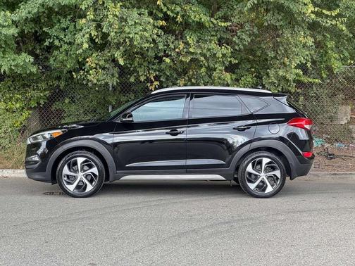 2018 Hyundai TUCSON Sport