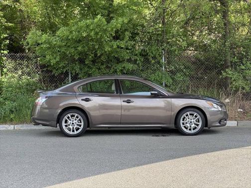2014 Nissan Maxima S