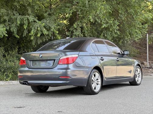 2009 BMW 528 xDrive