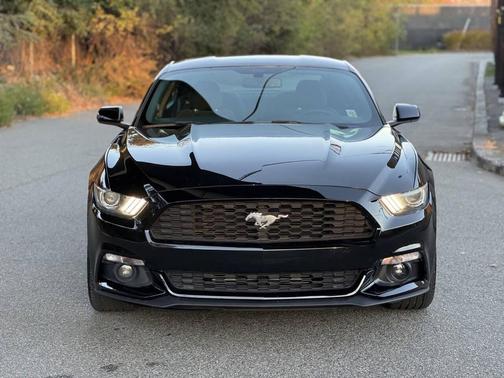 2017 Ford Mustang EcoBoost