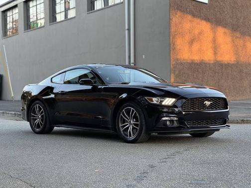 2017 Ford Mustang EcoBoost
