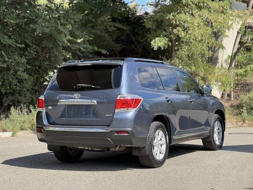 2013 Toyota Highlander SE