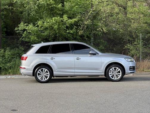 2017 Audi Q7 3.0T Premium