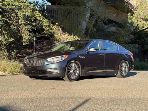 2015 Kia K900 Luxury