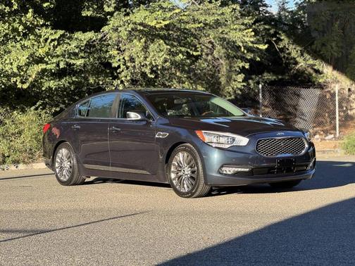 2015 Kia K900 Luxury