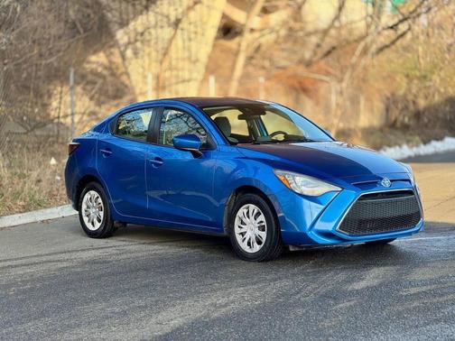 2019 Toyota Yaris Sedan L