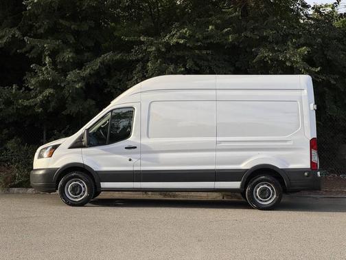 2017 Ford Transit-250 Base